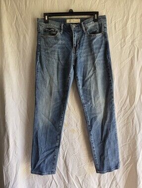 Gap 1969 Real Straight Jeans Womens 28 Petite Medium Wash Denim Mid Rise Classic